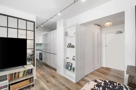 50 East Bellevue Place Chicago IL 60611