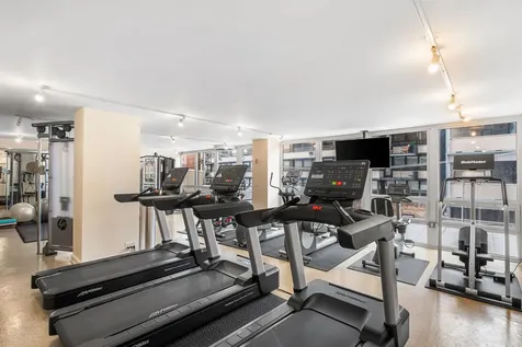 50 East Bellevue Place Chicago IL 60611