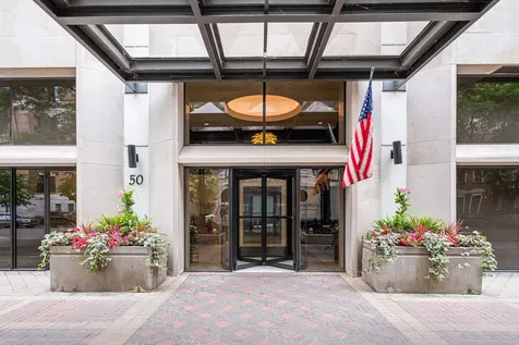 50 East Bellevue Place Chicago IL 60611