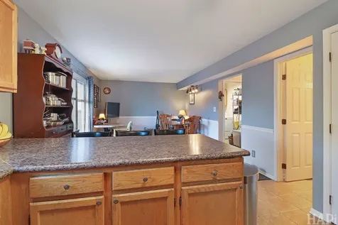 402 South Driftwood Trail Mchenry IL 60050