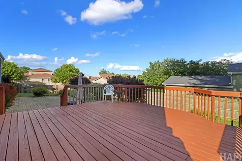 402 South Driftwood Trail Mchenry IL 60050