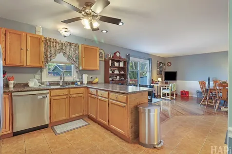402 South Driftwood Trail Mchenry IL 60050