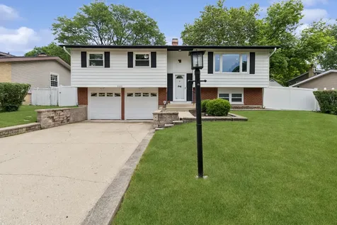 1111 North Greenfield Lane Mount Prospect IL 60056