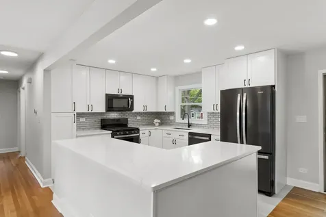 1111 North Greenfield Lane Mount Prospect IL 60056
