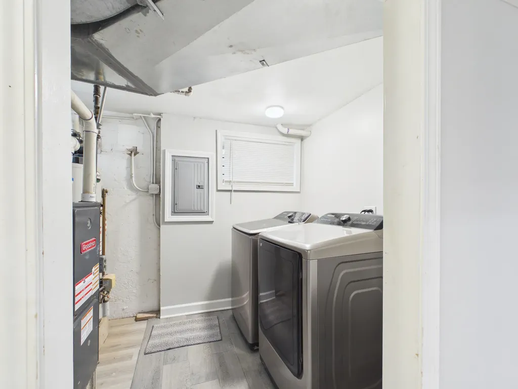 234 West 117th Street Chicago IL 60628