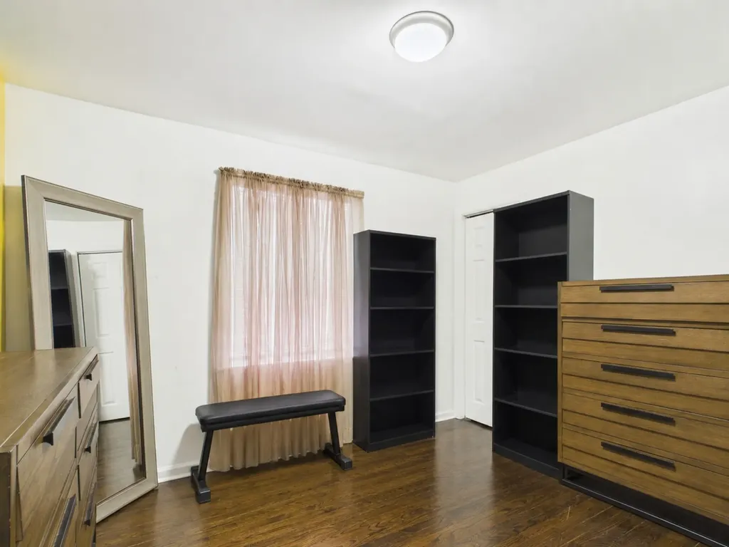 234 West 117th Street Chicago IL 60628