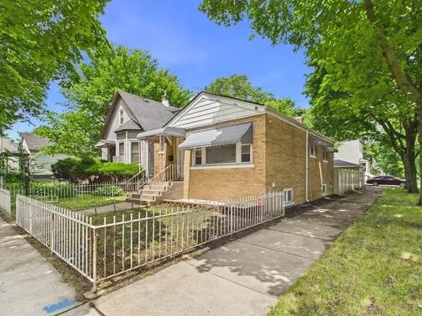 234 West 117th Street Chicago IL 60628