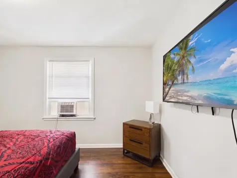 234 West 117th Street Chicago IL 60628