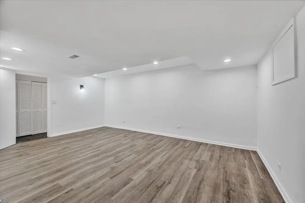 412 Lavergne Avenue Wilmette IL 60091