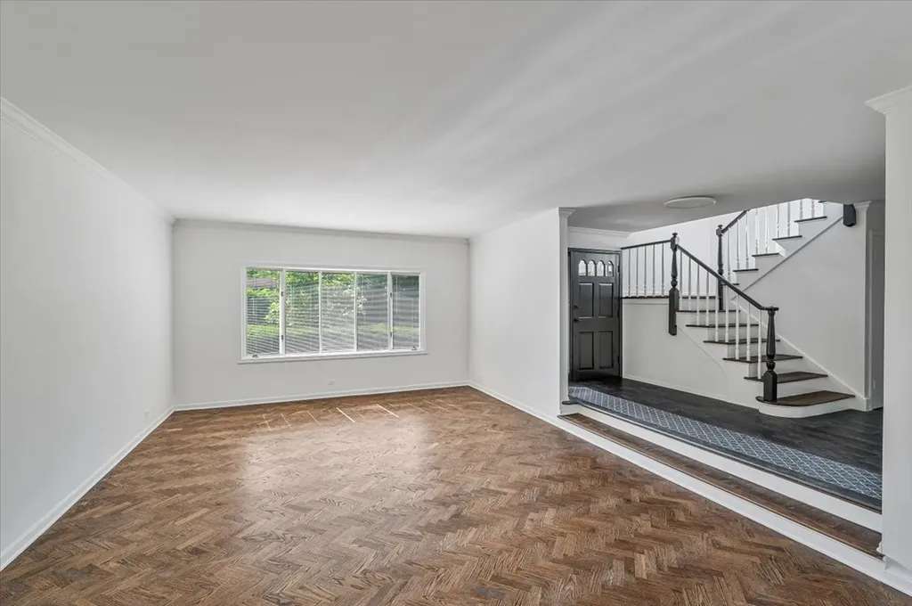 412 Lavergne Avenue Wilmette IL 60091