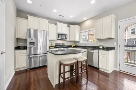 3249 Coral Lane Glenview IL 60026