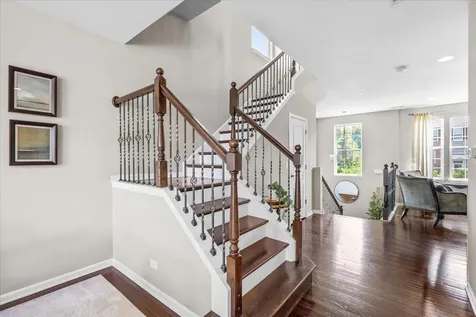 3249 Coral Lane Glenview IL 60026