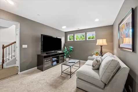 3249 Coral Lane Glenview IL 60026