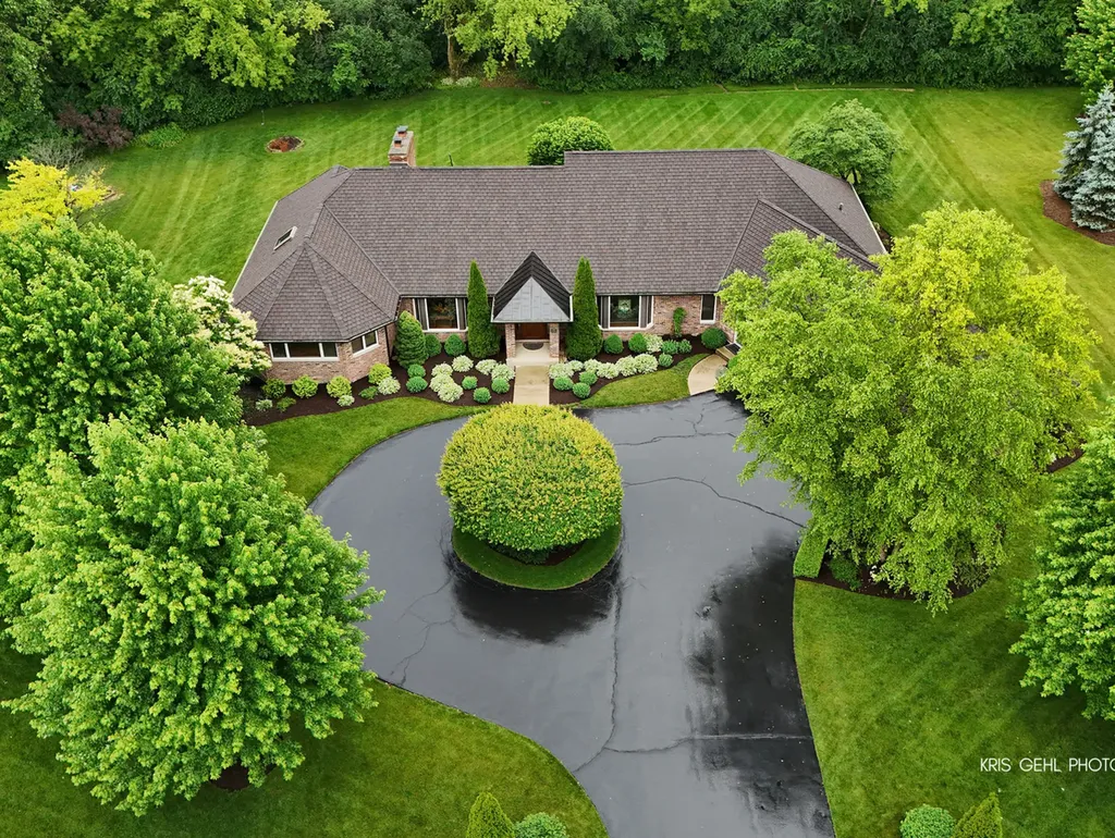 26639 North Longmeadow Circle Mundelein IL 60060