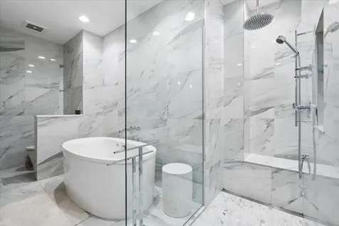 1212 North Hoyne Avenue Chicago IL 60622