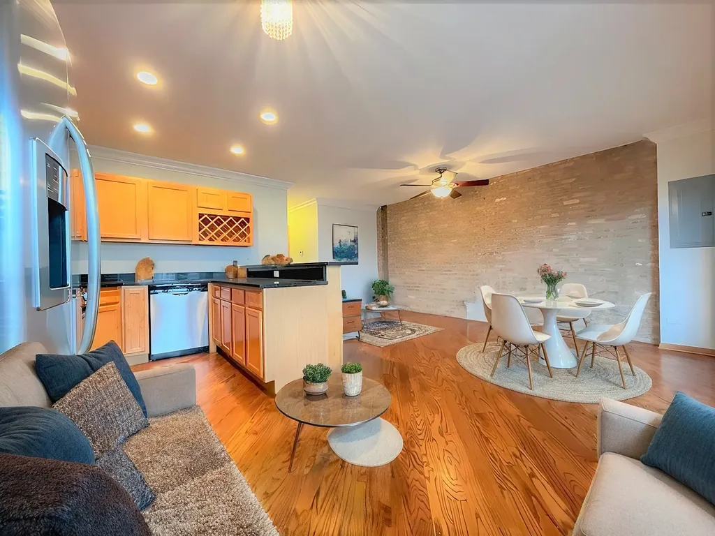 4240 South Calumet Avenue Chicago IL 60653