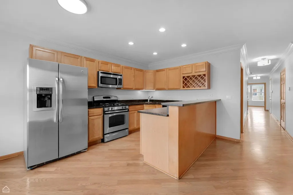 4240 South Calumet Avenue Chicago IL 60653