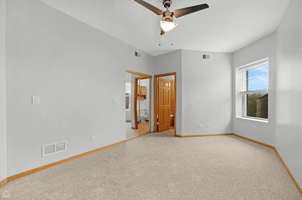 4240 South Calumet Avenue Chicago IL 60653