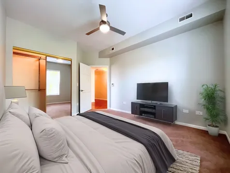 4240 South Calumet Avenue Chicago IL 60653