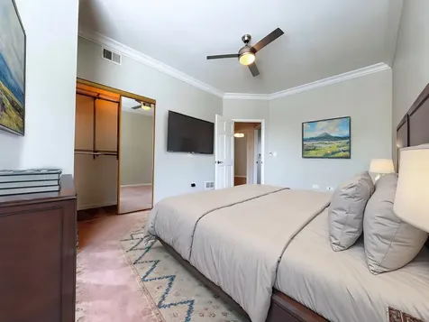 4240 South Calumet Avenue Chicago IL 60653