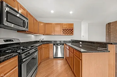 4240 South Calumet Avenue Chicago IL 60653