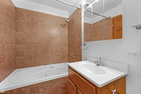 4240 South Calumet Avenue Chicago IL 60653