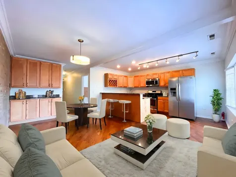 4240 South Calumet Avenue Chicago IL 60653
