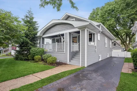166 Malden Avenue La Grange IL 60525