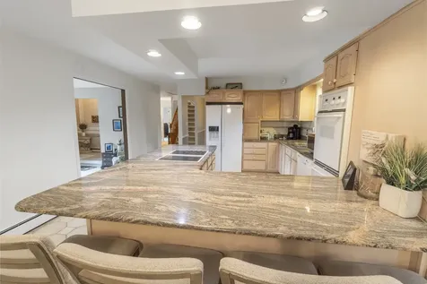415 North Shepherd Hill Lane Mchenry IL 60050