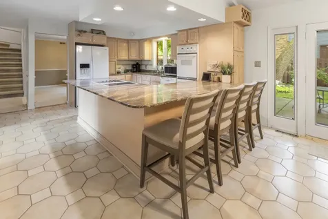 415 North Shepherd Hill Lane Mchenry IL 60050