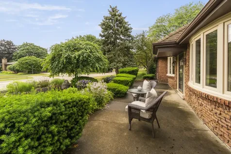 415 North Shepherd Hill Lane Mchenry IL 60050