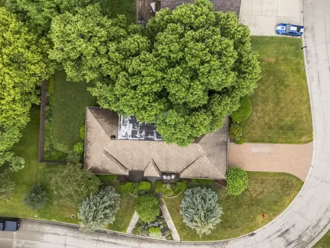 415 North Shepherd Hill Lane Mchenry IL 60050
