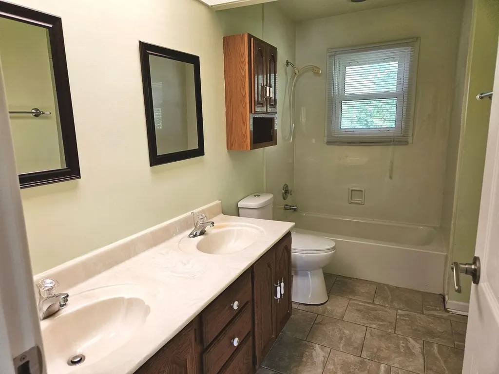 539 Hampshire Lane Bolingbrook IL 60440