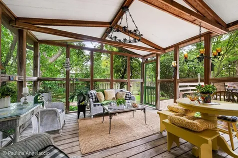 1102 North Pepper Tree Drive Palatine IL 60067