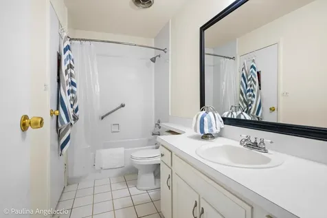 1102 North Pepper Tree Drive Palatine IL 60067