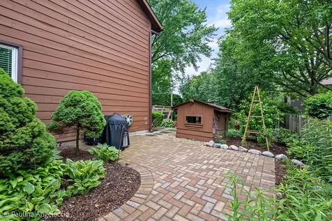 1102 North Pepper Tree Drive Palatine IL 60067