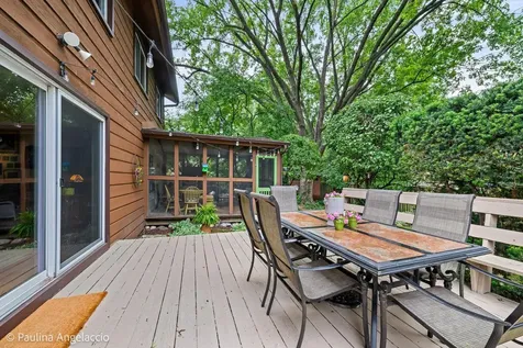 1102 North Pepper Tree Drive Palatine IL 60067