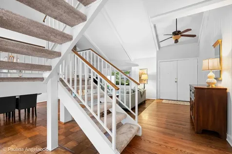 1102 North Pepper Tree Drive Palatine IL 60067