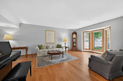 10841 Long Avenue Oak Lawn IL 60453