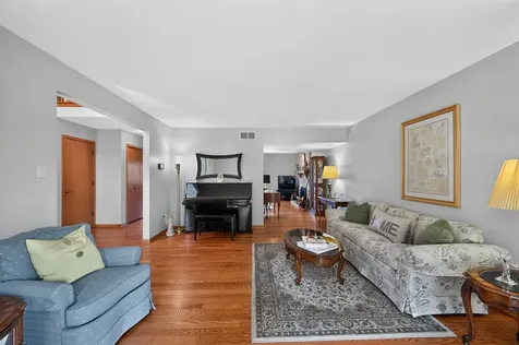 10841 Long Avenue Oak Lawn IL 60453