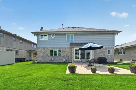 10841 Long Avenue Oak Lawn IL 60453