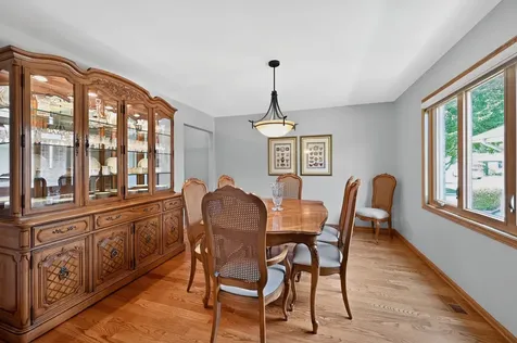 10841 Long Avenue Oak Lawn IL 60453