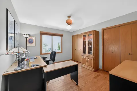 10841 Long Avenue Oak Lawn IL 60453