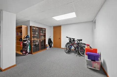 10841 Long Avenue Oak Lawn IL 60453
