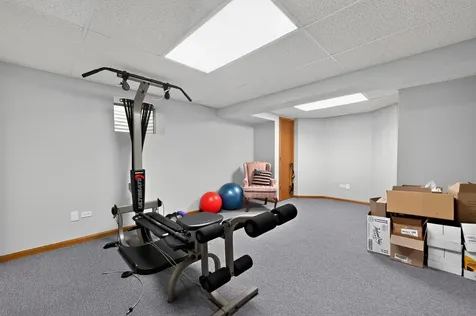 10841 Long Avenue Oak Lawn IL 60453