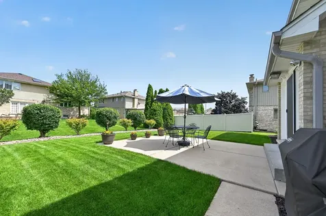 10841 Long Avenue Oak Lawn IL 60453