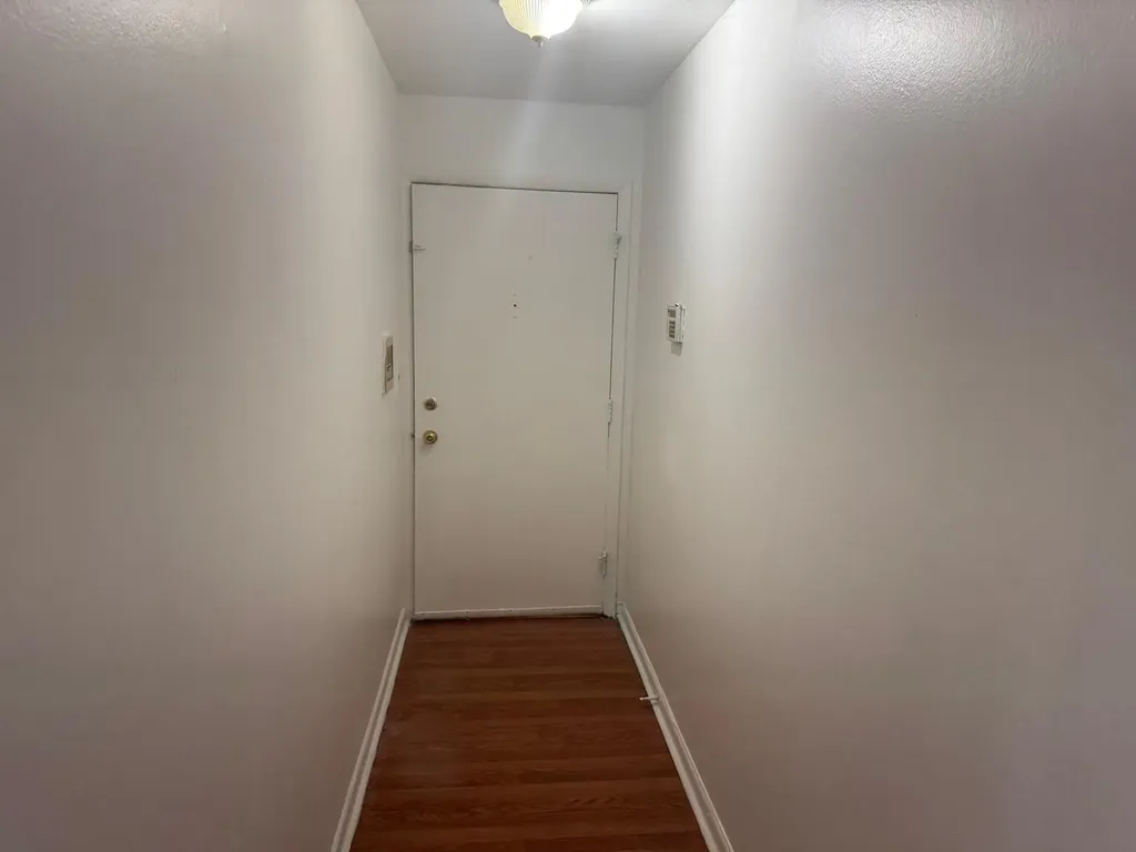 1728 West Farwell Avenue Chicago IL 60626