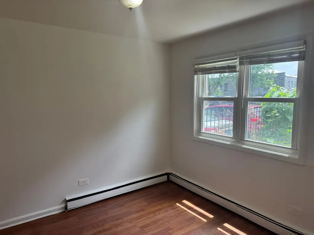 1728 West Farwell Avenue Chicago IL 60626