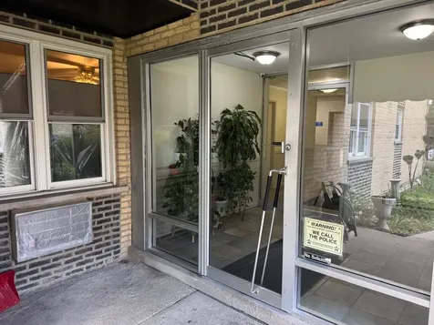 1728 West Farwell Avenue Chicago IL 60626