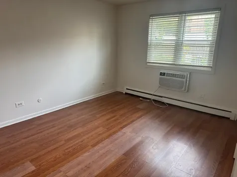 1728 West Farwell Avenue Chicago IL 60626